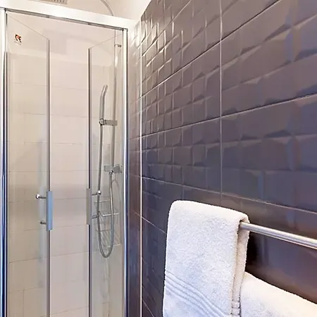 L'hotera Hotel 2*