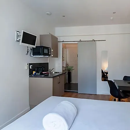 L'hotera Hotel 2*