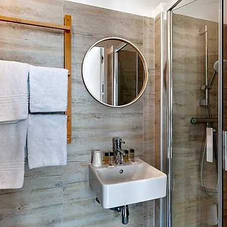 L'hotera Hotel Cannes