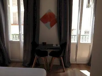 L'hotera Ξενοδοχείο 2*
